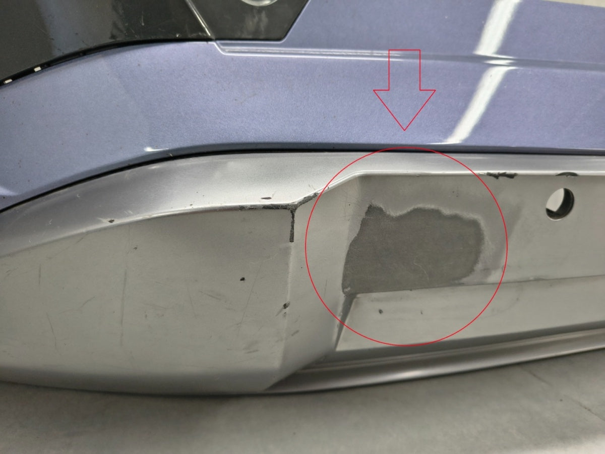 Zadnji branik Hyundai Kona 2 II 22- / + lampki