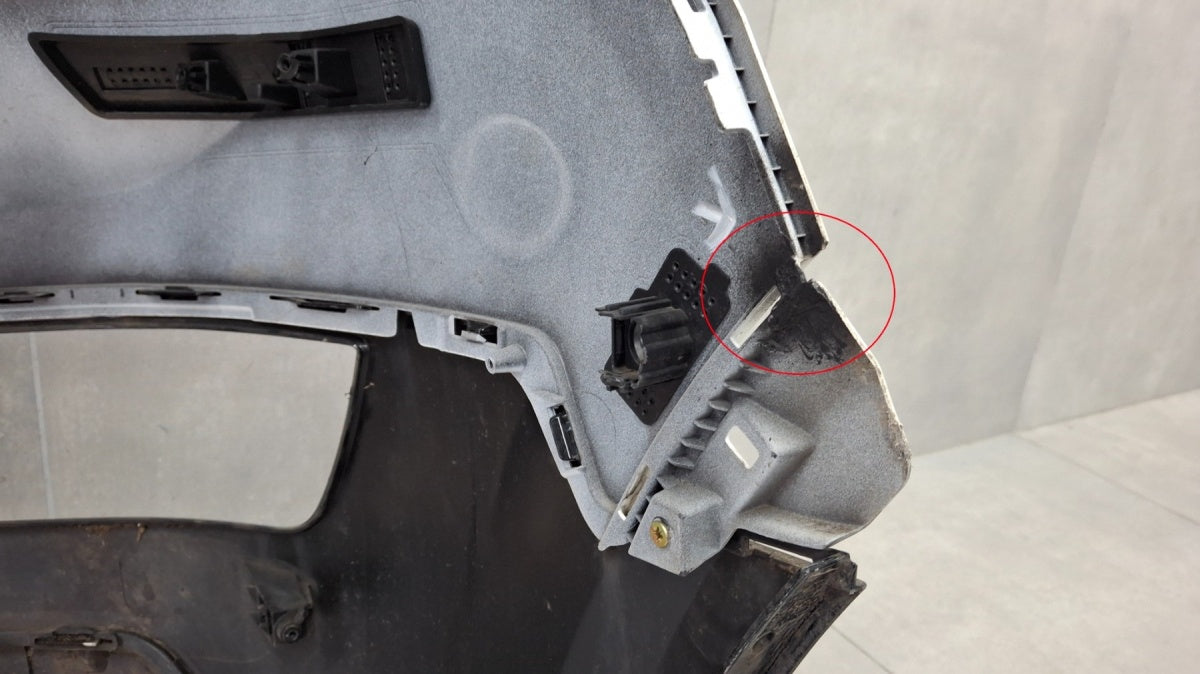 Zadnji branik KIA NIRO II 22- / + 2 PDC + lampa