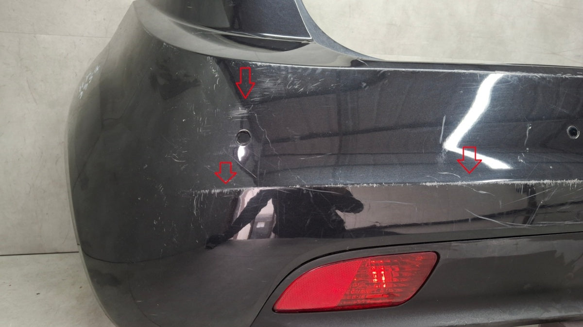 Zadnji branik KIA VENGA 09-19 / + lampki + 4 PDC + belka