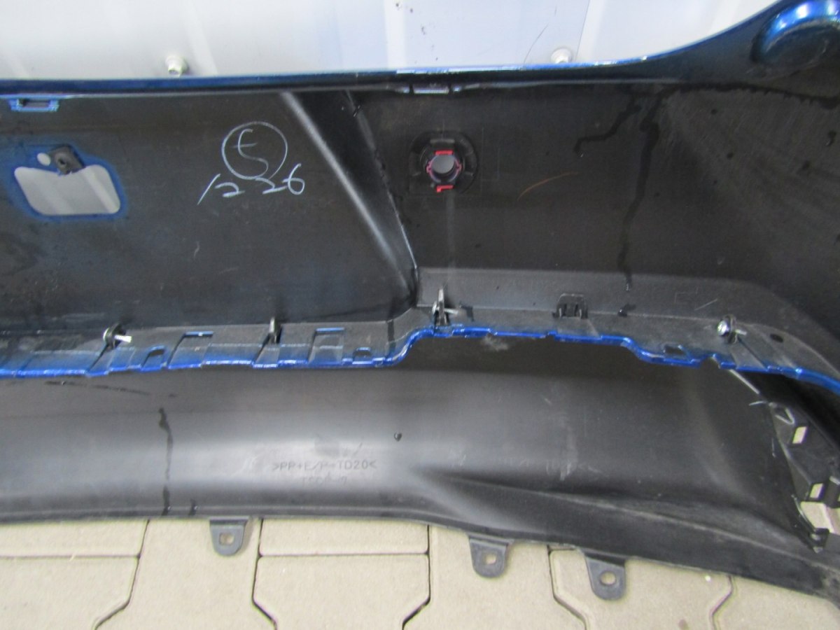 Zadnji branik LEXUS UX 18-