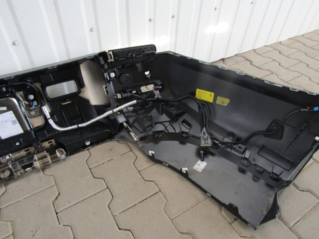 Zadnji branik Land Range Rover Defender (Blacha) 20-
