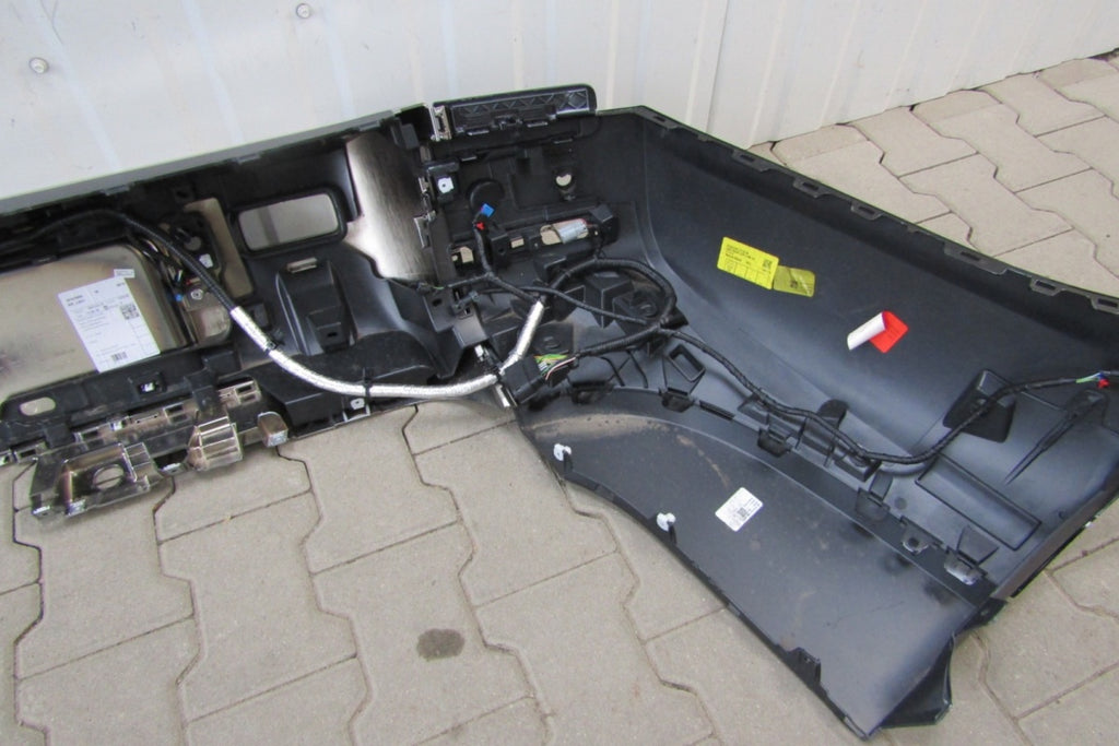 Zadnji branik Land Rover Defender (Blacha) 20-
