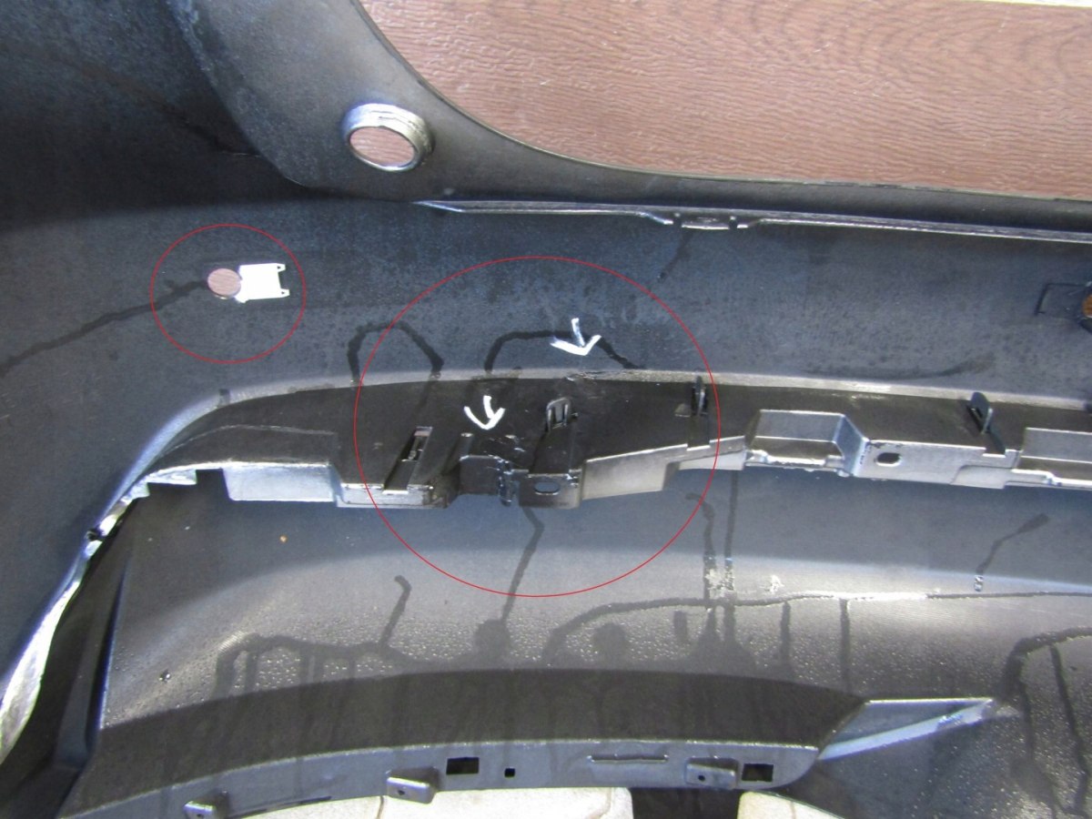Zadnji branik Lexus NX 300h 200t 14-