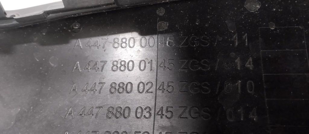 Zadnji branik MERCEDES VITO W447 14-19 Skrzydła Długi