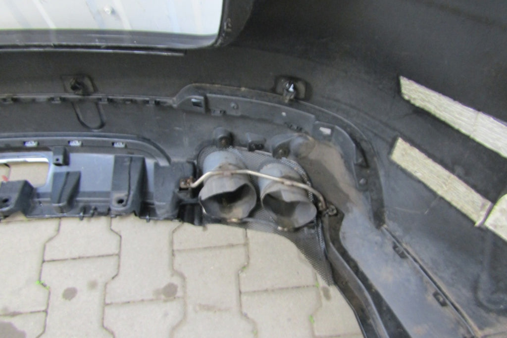 Zadnji branik Maserati Levante 16-