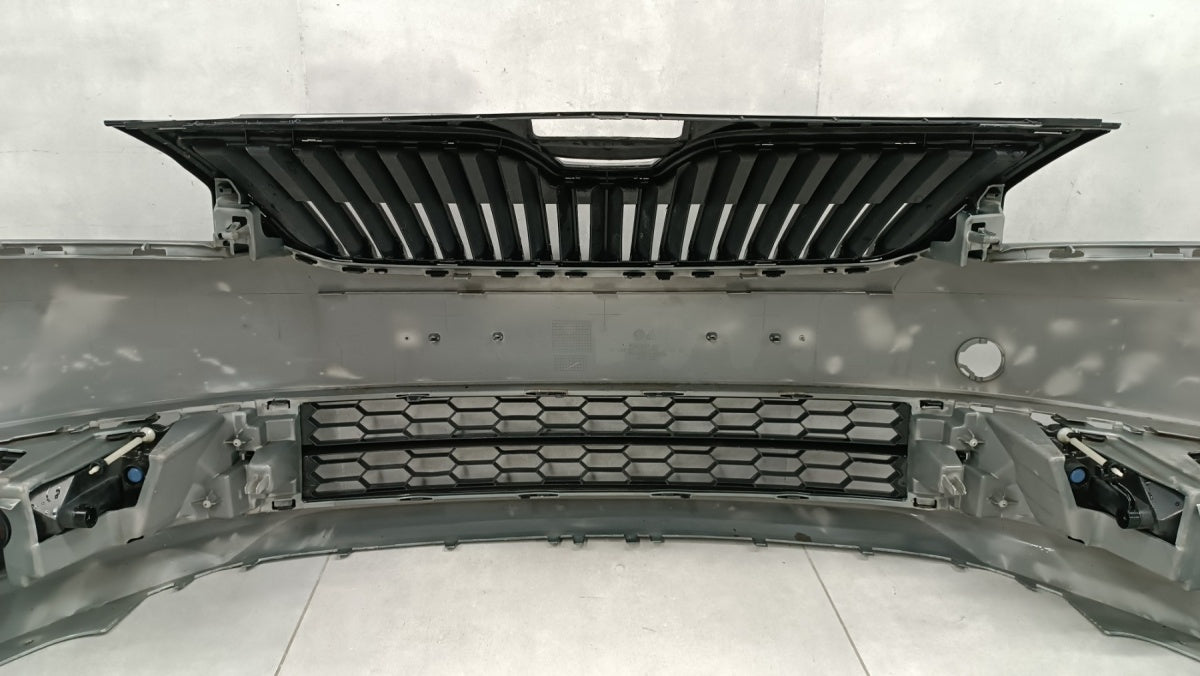 Prednji branik Skoda Rapid 5JA 12-17 /+ Halogeny