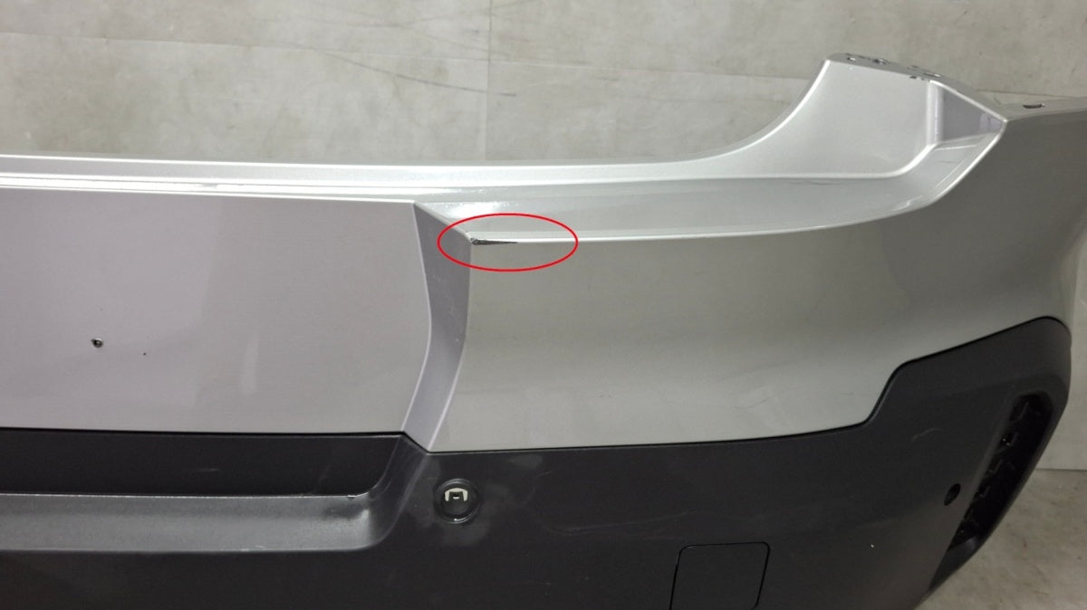 Zadnji branik Mini Countryman III 3 U25 23- / + lampka