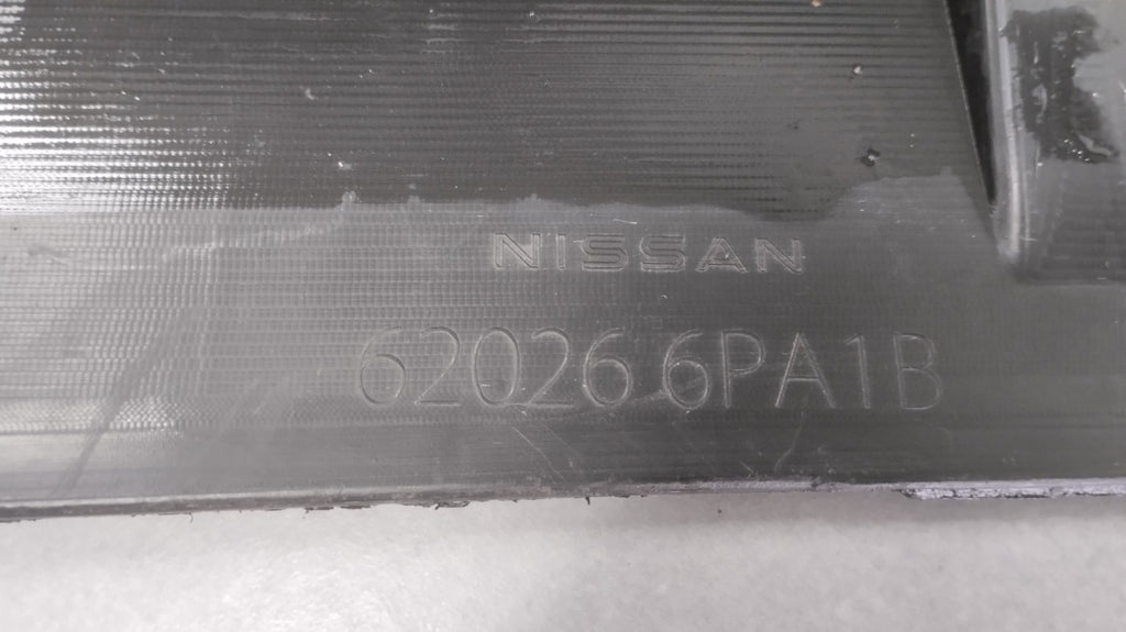 Prednji branik Dokładka NISSAN JUKE II 2 F16 19-