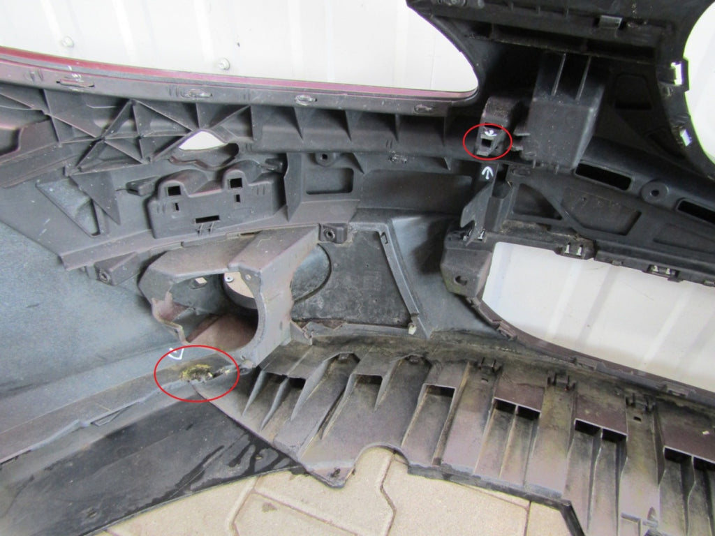 Prednji branik Seat Altea 5P0 04-09