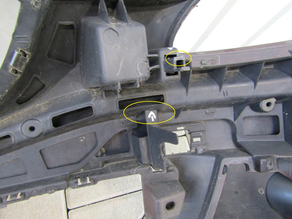 Prednji branik Seat Altea 5P0 04-09