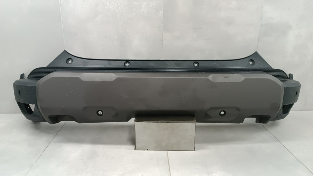 Zadnji branik Dacia Duster III 24-