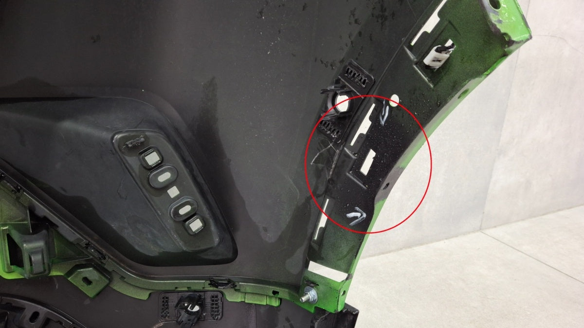 Zadnji branik Opel Mokka B II 20- / + lampa