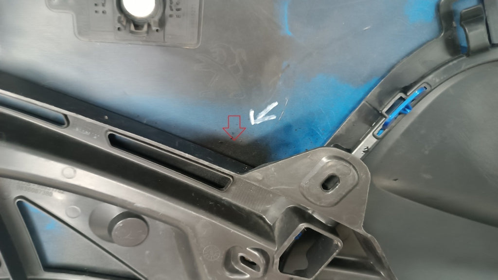 Zadnji branik Peugeot 208 II 19- /+ ślizgi