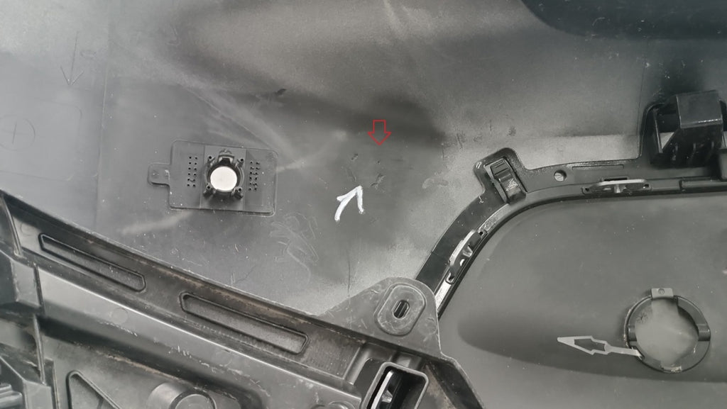 Zadnji branik Peugeot 208 2 II GT-Line 19- /+ ślizgi + lampa
