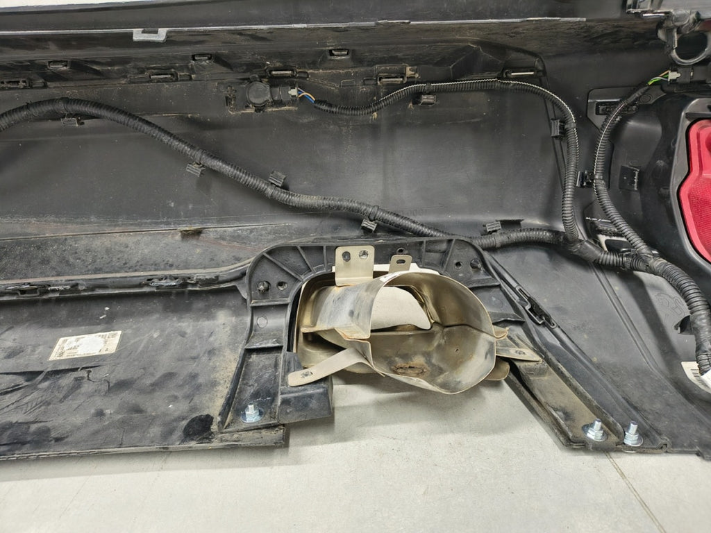 Zadnji branik Peugeot 2008 II 2 GT 19- / + instalacija