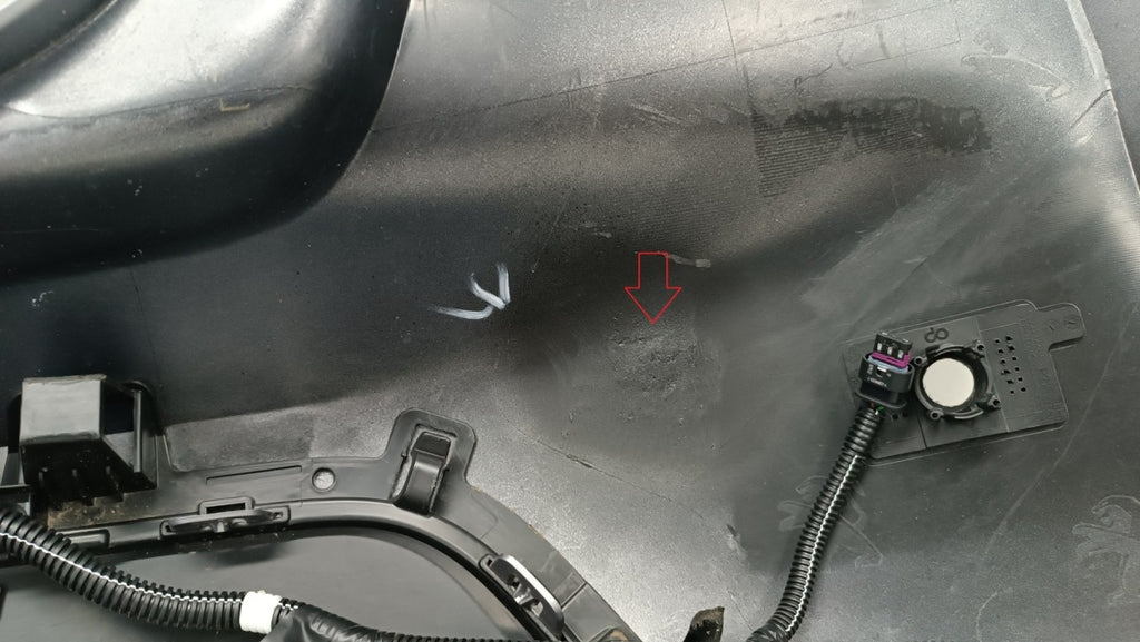 Zadnji branik Peugeot 208 2 II 19- / + lampa + wiązka