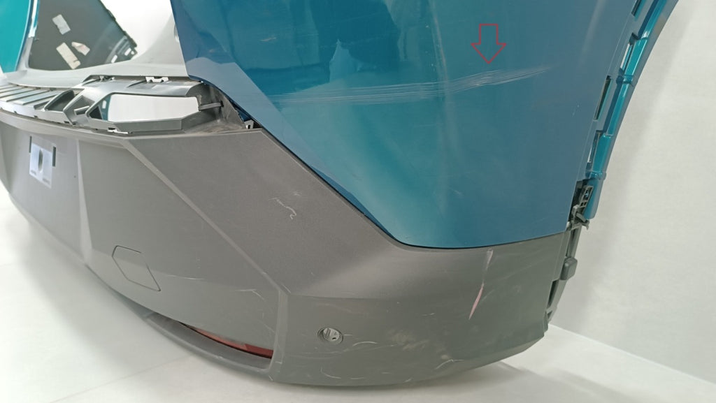 Zadnji branik Peugeot 3008 III 3 23- / + 1x lampa