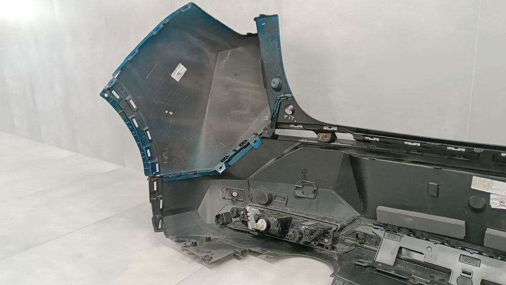 Zadnji branik Peugeot 3008 III 3 23- / + 1x lampa
