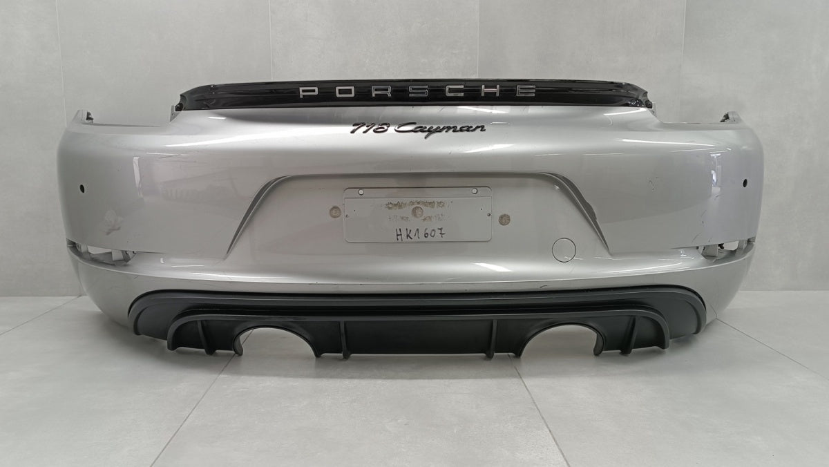 Zadnji branik Porsche 718 Boxster Cayman 982 GTS 17-19 / + wiązka