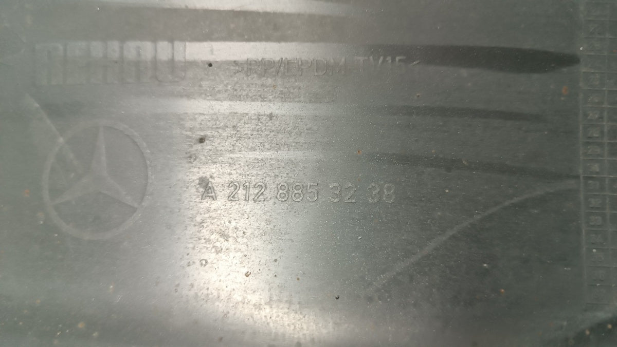 Zadnji branik Mercedes E-Klasa 212 AMG Sedan Lift 13-
