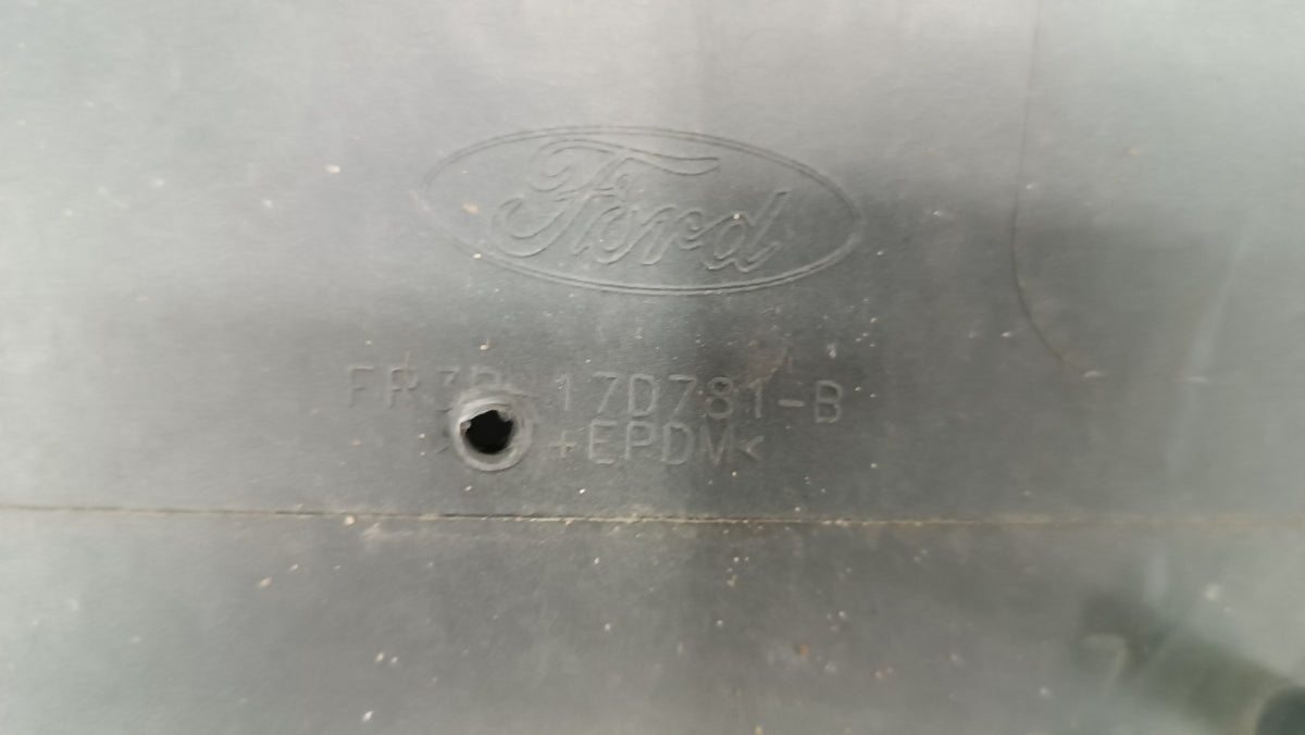 Zadnji branik NY FORD MUSTANG VI 6 GT 15-17
