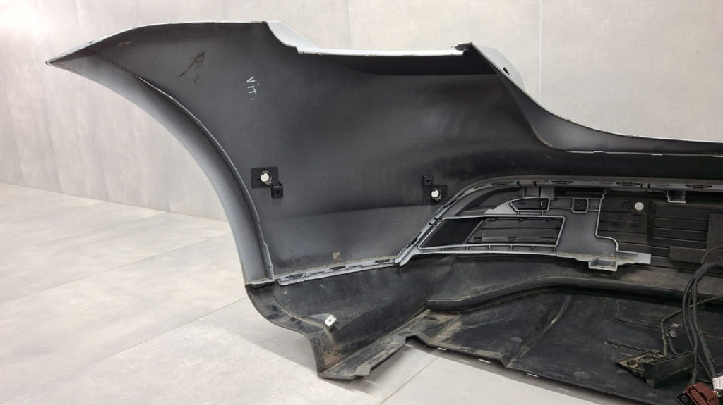Zadnji branik Porsche Taycan 9J0 19-24 / + kamera + wiązka
