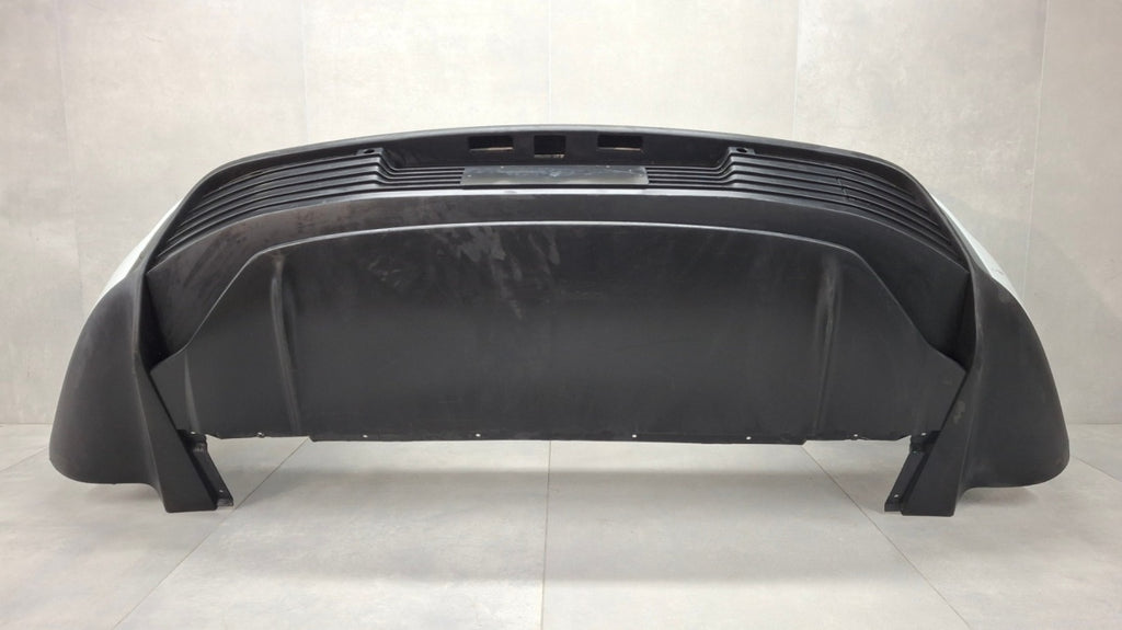 Zadnji branik Porsche Taycan 9J0 19-24
