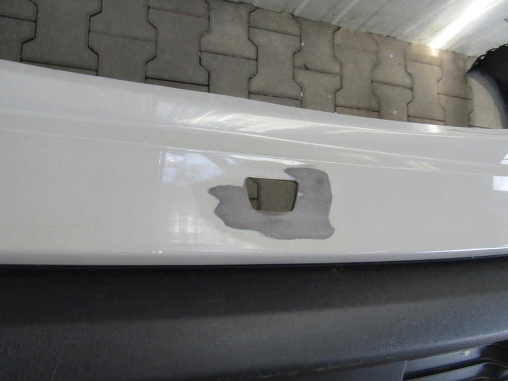 Zadnji branik Porsche Taycan 9J0 19-