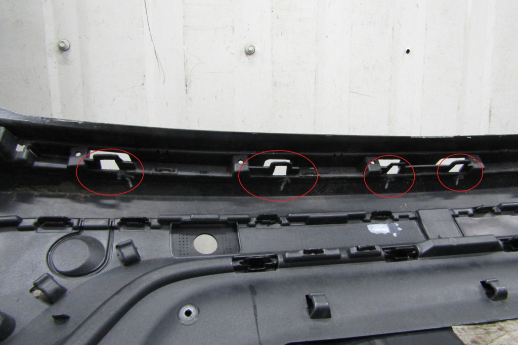 Zadnji branik RANGE ROVER EVOQUE II 2 R-DYNAMIC 18-