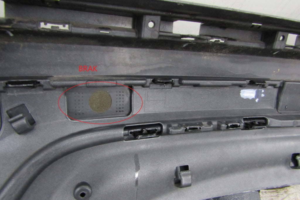 Zadnji branik RANGE ROVER EVOQUE II 2 R-DYNAMIC 18-