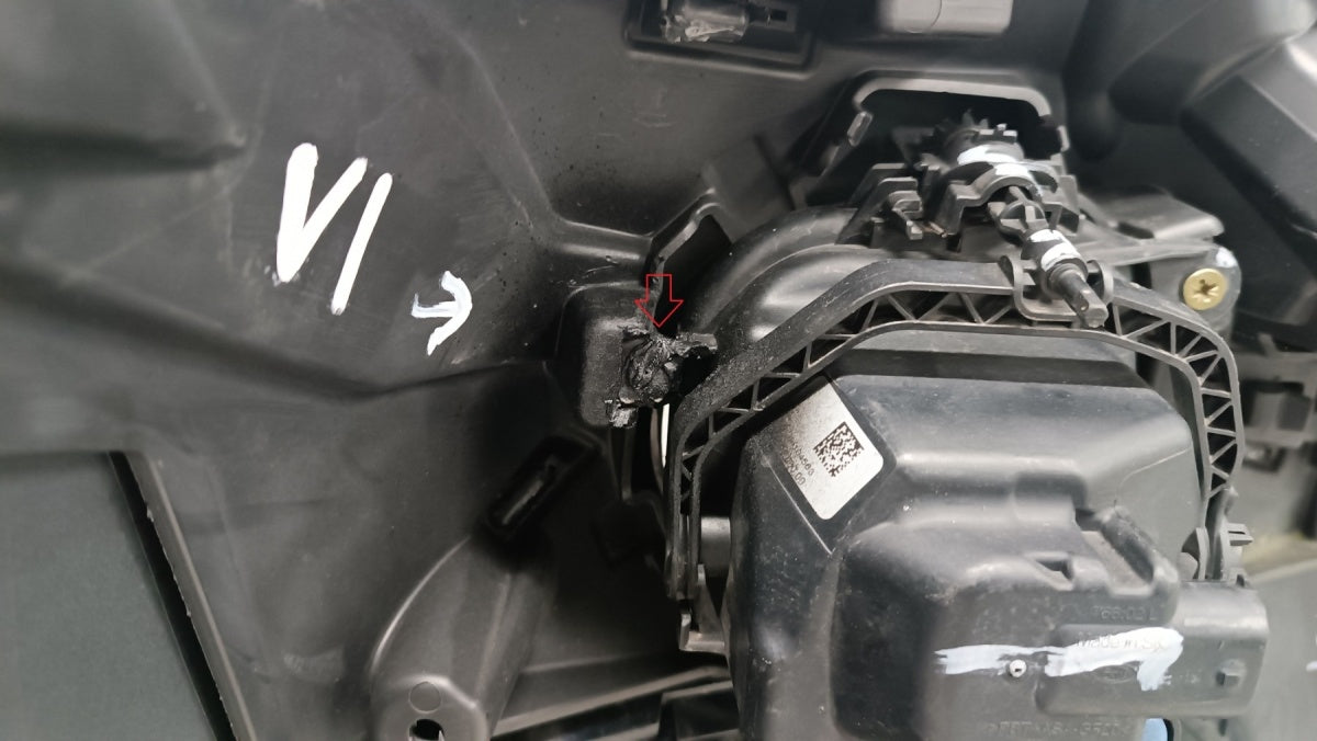 Prednji branik BMW X3 F25 M-paket 10-14 / + halogeny