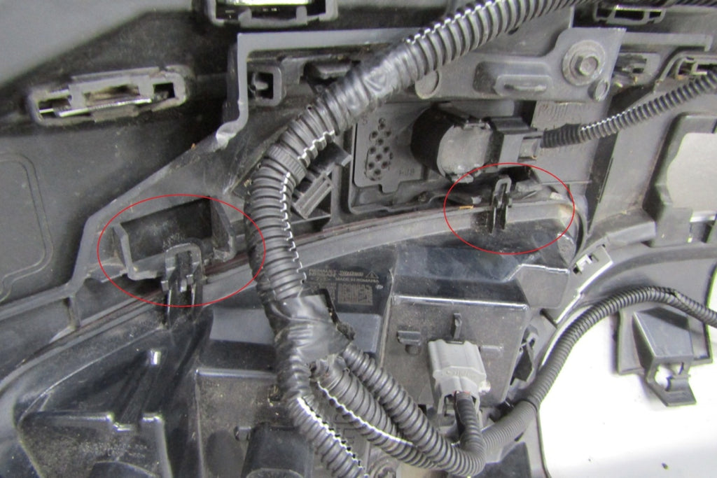 Zadnji branik Renault Captur II 2 19- 4 PDC + wiązka