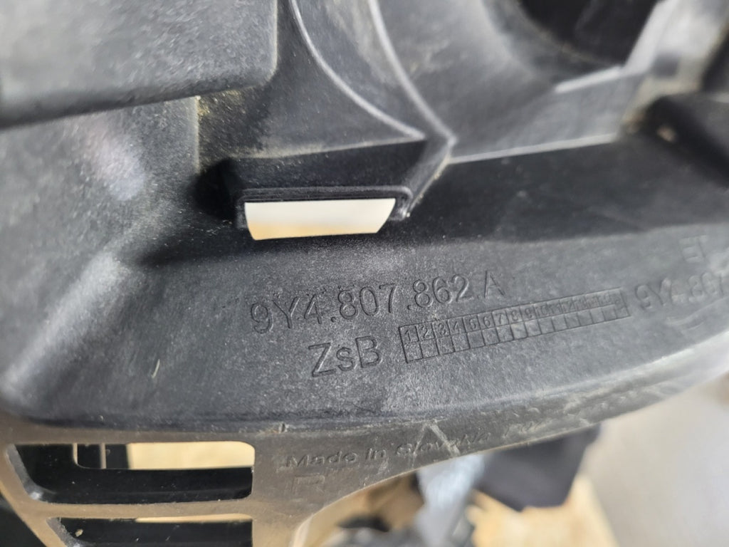 Klizač nosač branika desni zadnji antena Porsche Cayenne 9Y4 23-
