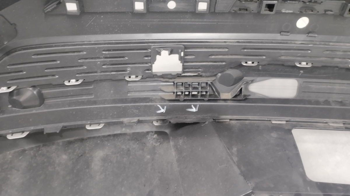 Zadnji branik SKODA Elroq 25-