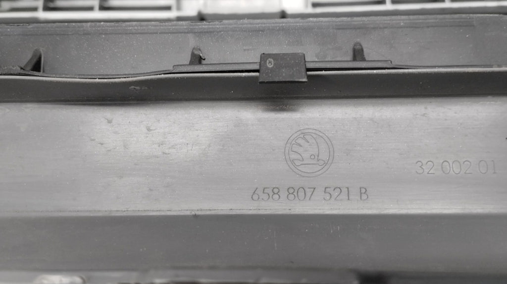 Zadnji branik Skoda Kamiq 658 19-23