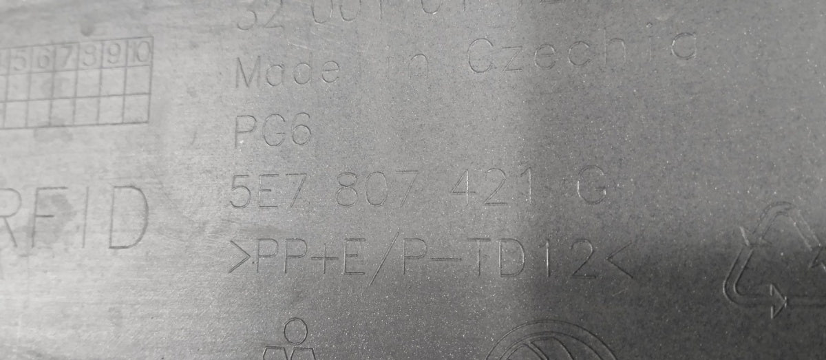 Zadnji branik Skoda Octavia 4 IV 5E7 Lift Kombi 24- 5E7807421G