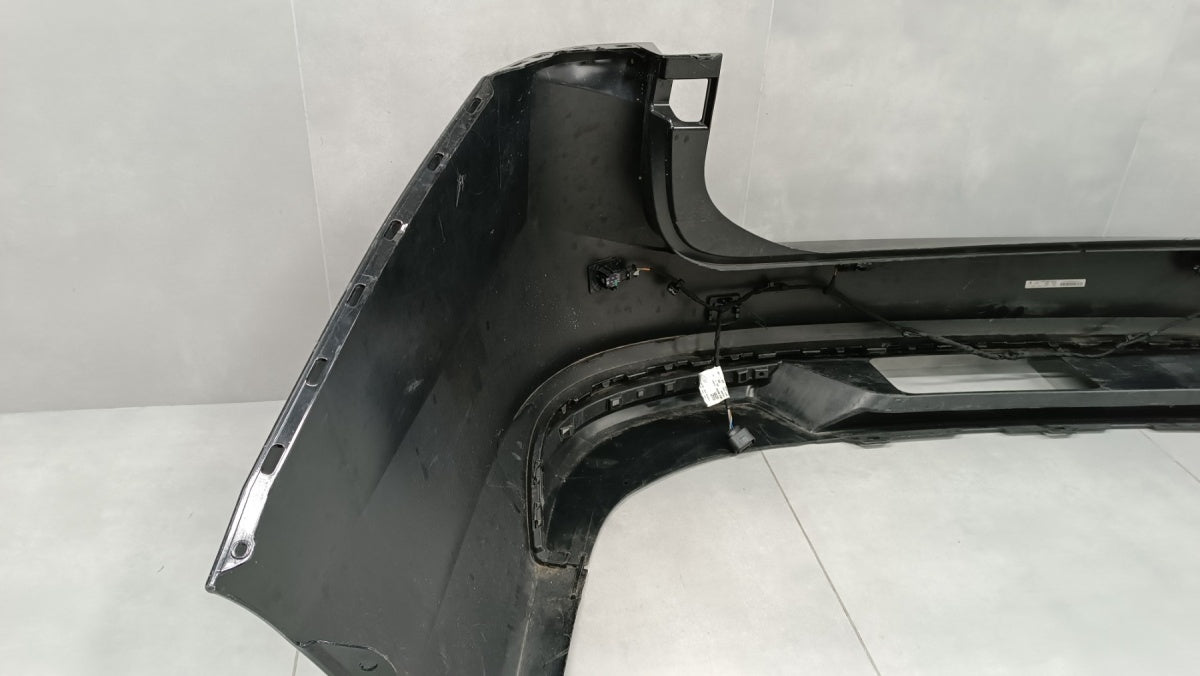 Zadnji branik Skoda Superb IV 4 3P0 KOMBI 23- / + 4PDC + wiązka