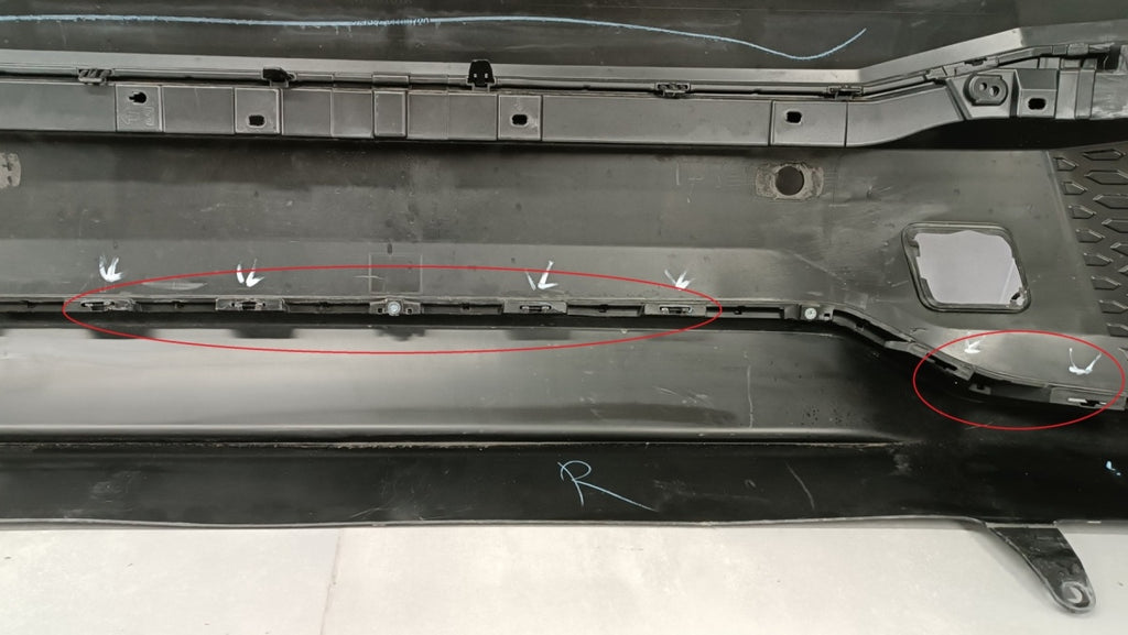 Zadnji branik TOYOTA C-HR CHR 2 II 23-