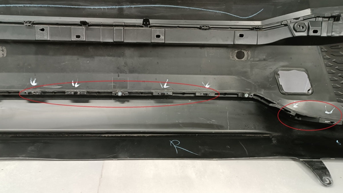 Zadnji branik TOYOTA C-HR CHR 2 II 23-