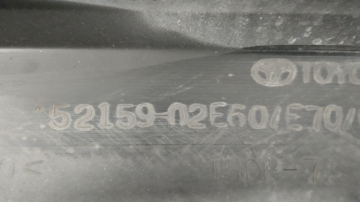 Zadnji branik Toyota Corolla 12 XII E21 Sedan 18-