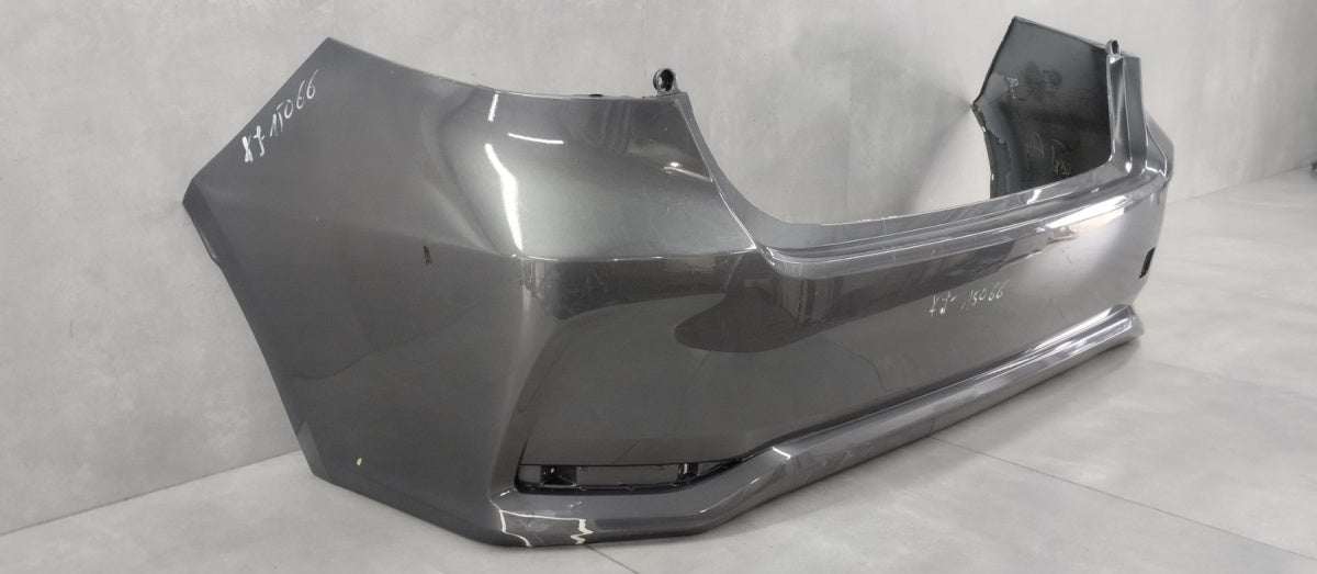 Zadnji branik Toyota Corolla 12 XII E21 Sedan 18-