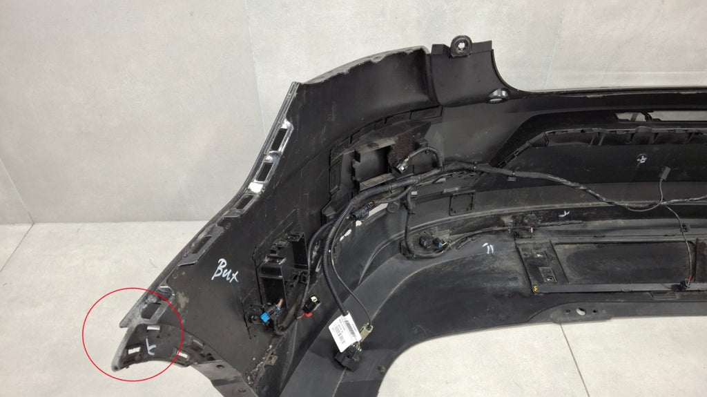 Zadnji branik VOLVO POLESTAR II 2 20-23 / + wiązka