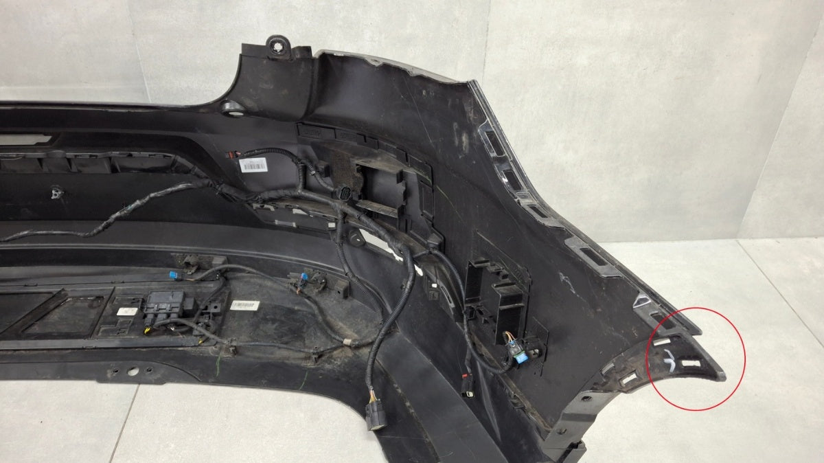 Zadnji branik VOLVO POLESTAR II 2 20-23 / + wiązka