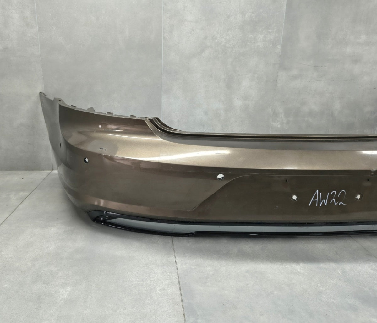 Zadnji branik Volvo S90 II Sedan R-Design Lift 20-