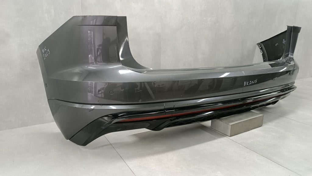 Zadnji branik Volkswagen VW Touareg III 3 760 Lift R-line 23- / radary
