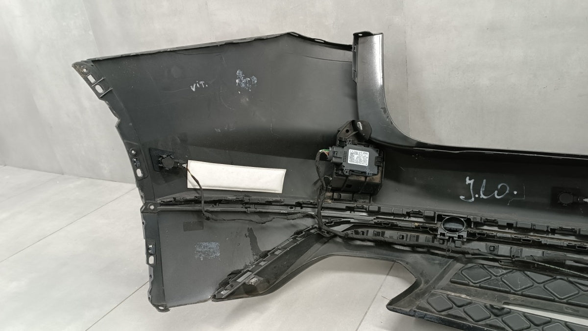 Zadnji branik Volkswagen VW Touareg III 3 760 Lift R-line 23- / radary