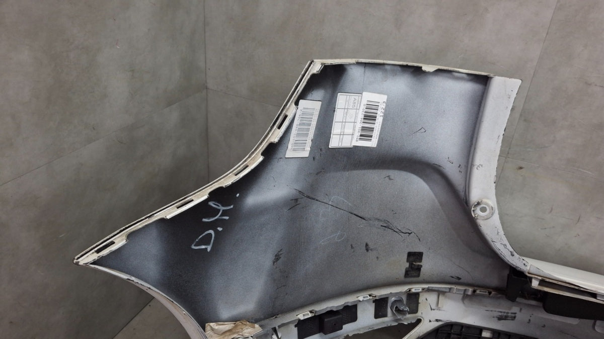 Zadnji branik Volvo XC60 1 I LIFT 13-17 / + wydechy