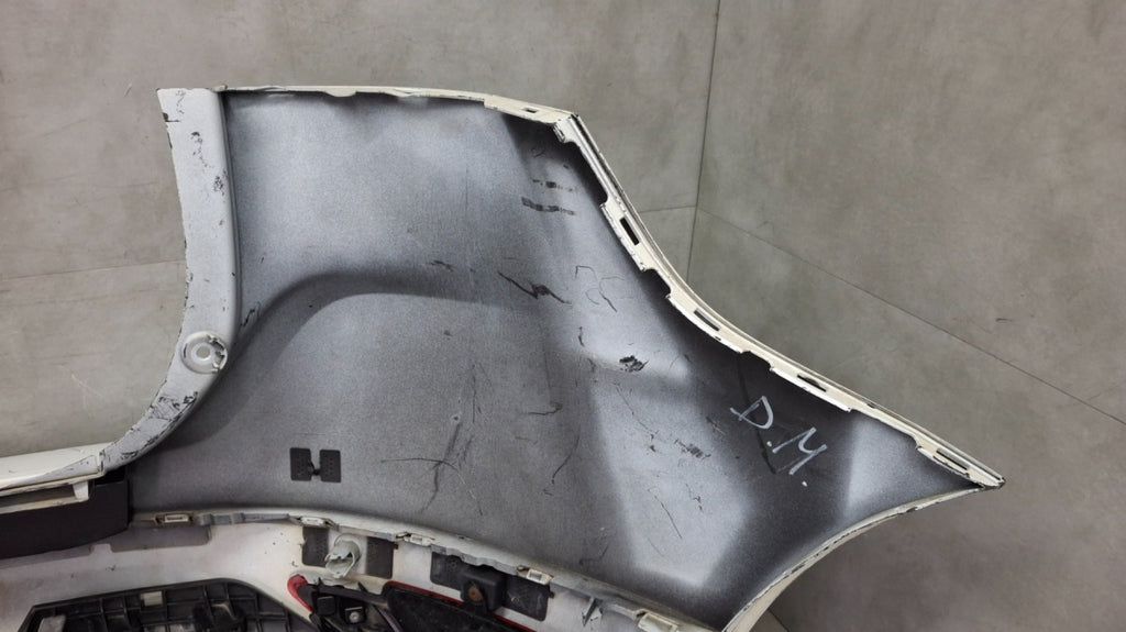Zadnji branik Volvo XC60 1 I LIFT 13-17 / + wydechy