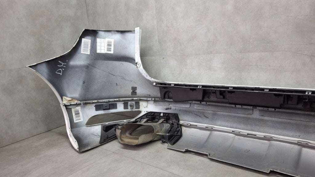 Zadnji branik Volvo XC60 1 I LIFT 13-17 / + wydechy