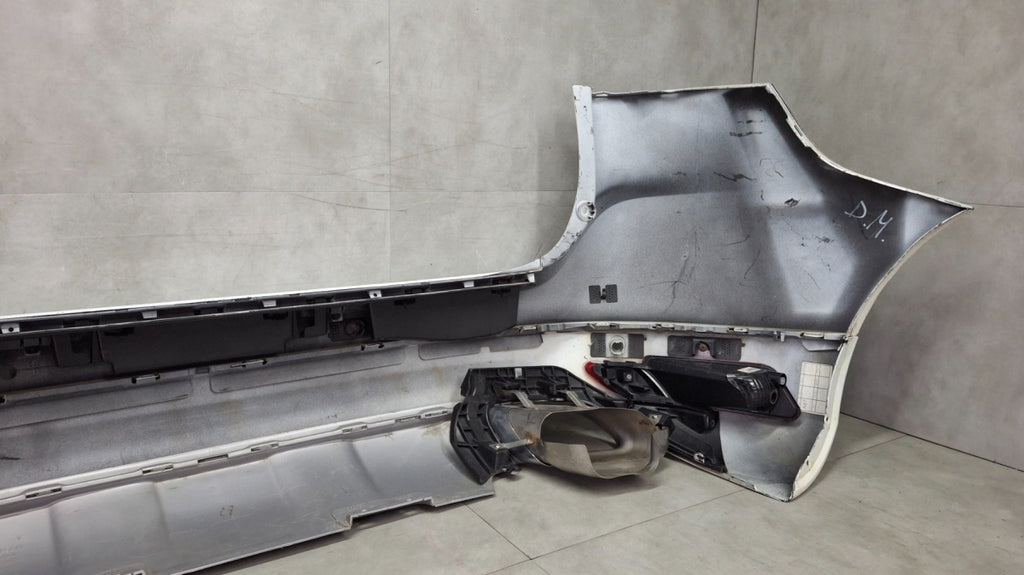 Zadnji branik Volvo XC60 1 I LIFT 13-17 / + wydechy